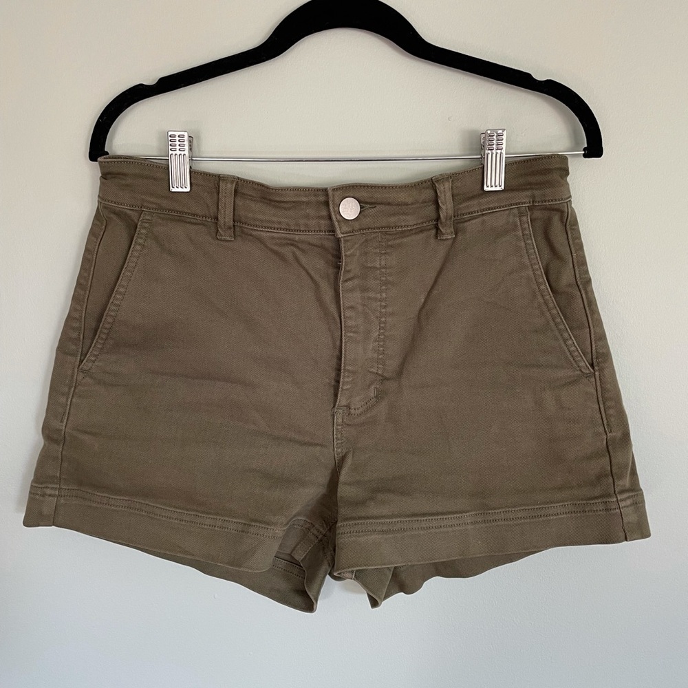 Everlane Shorts - Size 8 - Olive